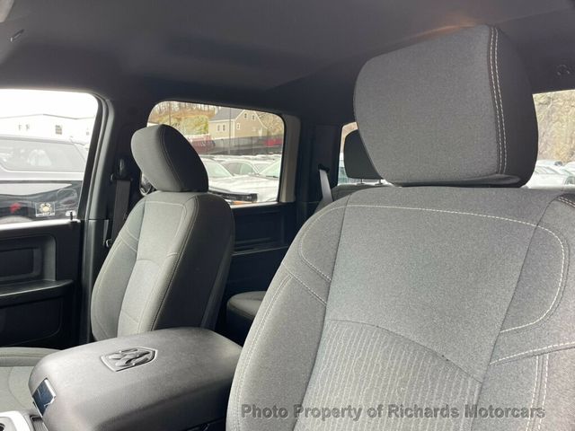 2022 Ram 1500 Classic Express 4x4 Crew Cab 5'7" Box - 23008069 - 13