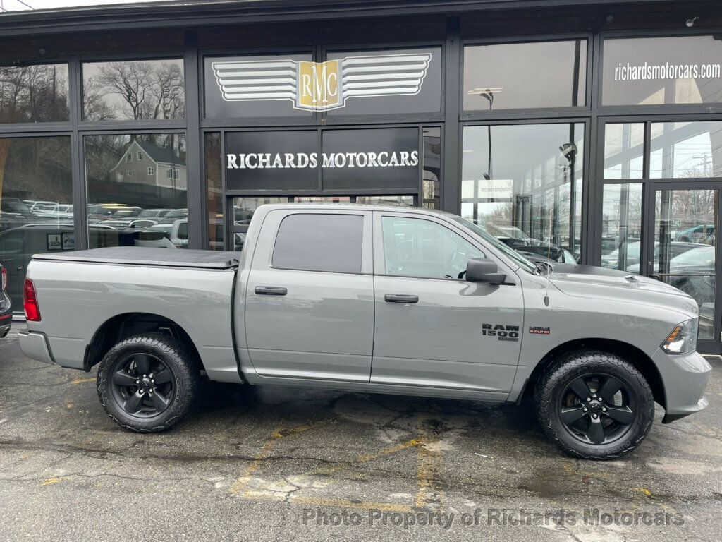 2022 Ram 1500 Classic Express 4x4 Crew Cab 5'7" Box - 23008069 - 1
