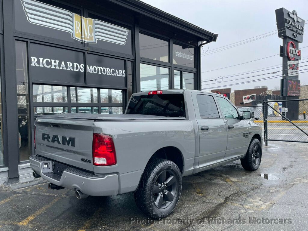 2022 Ram 1500 Classic Express 4x4 Crew Cab 5'7" Box - 23008069 - 2