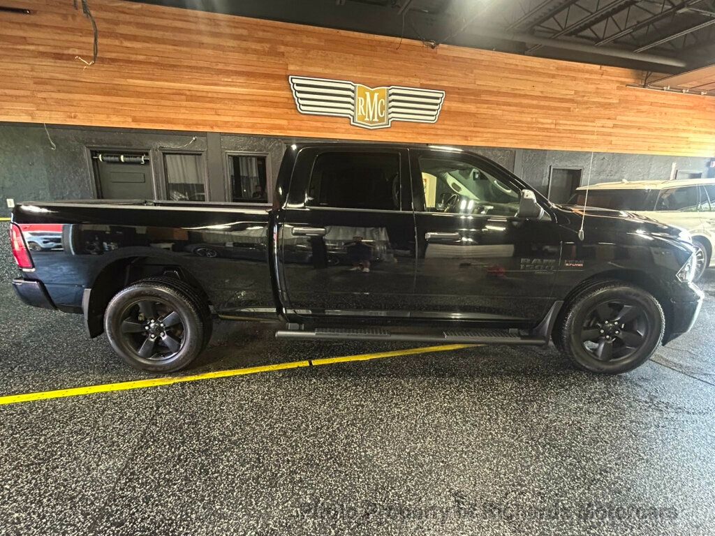 2022 Ram 1500 Classic Express 4x4 Crew Cab 5'7" Box - 23031458 - 1