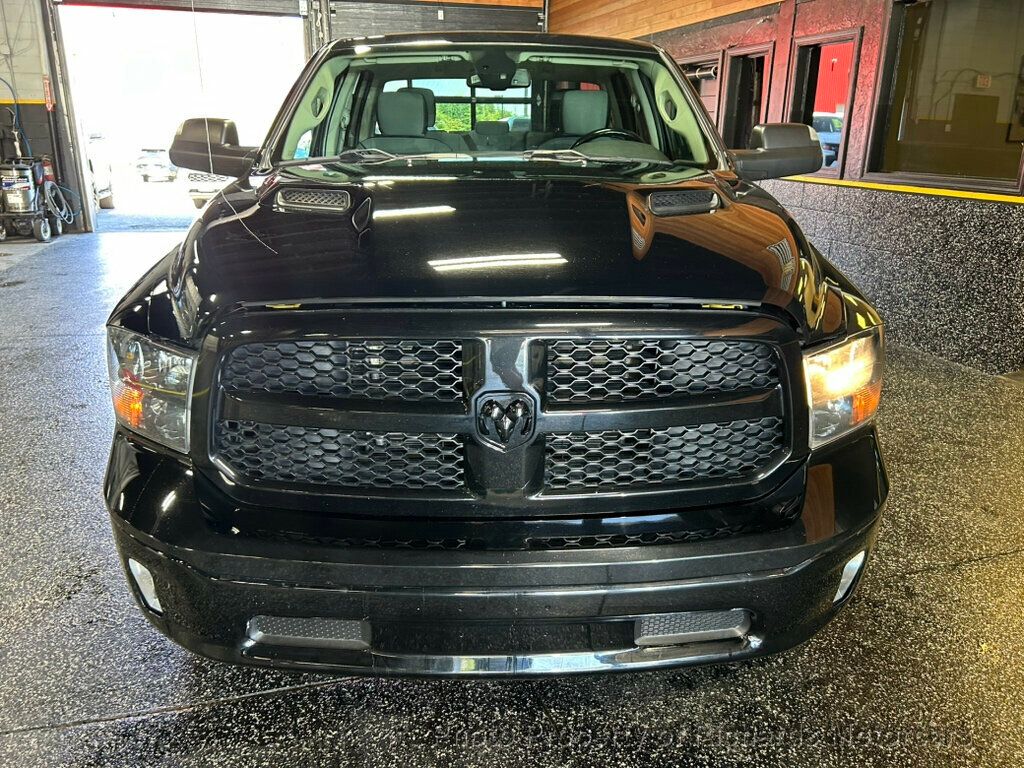2022 Ram 1500 Classic Express 4x4 Crew Cab 5'7" Box - 23031458 - 6