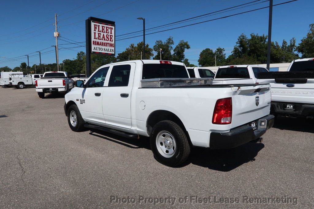 2022 Ram 1500 Classic Ram 1500 4WD Crew Cab SWB Classic Tradesman - 23083570 - 2