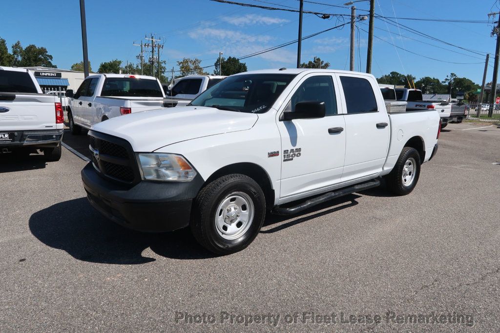 2022 Ram 1500 Classic Ram 1500 4WD Crew Cab SWB Classic Tradesman - 23083570 - 44