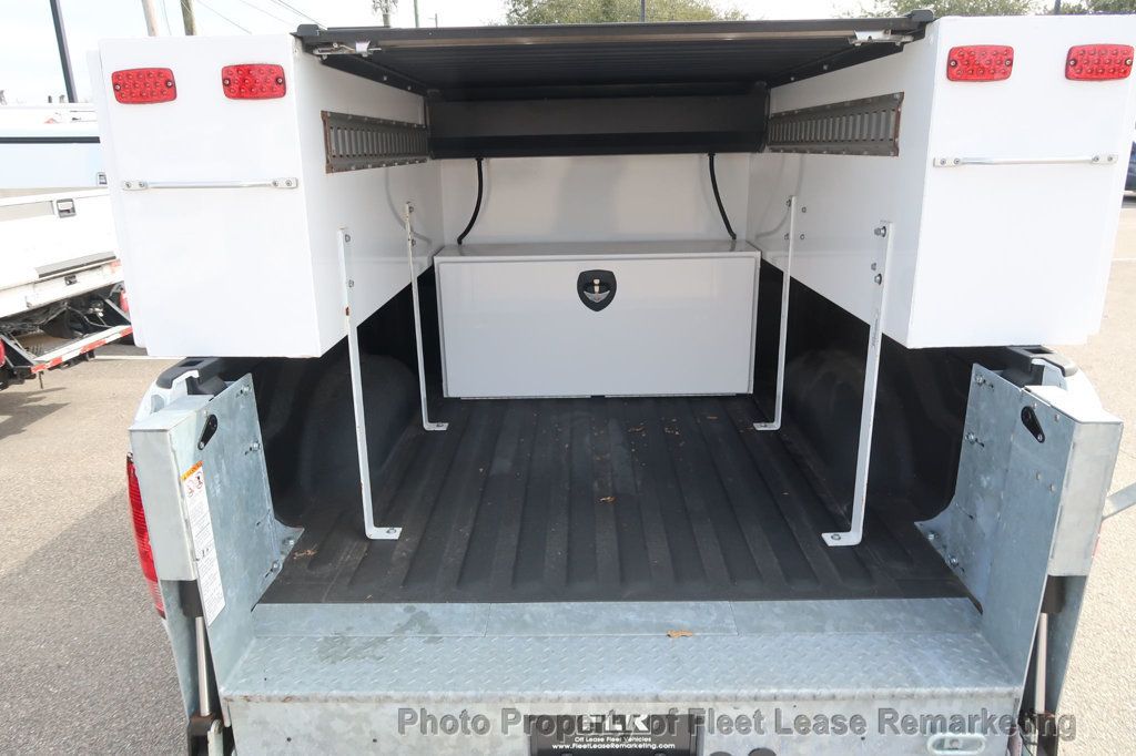 2022 Ram 1500 Classic Ram 1500 4WD Crew Cab ToolBoxes Liftgate - 22993054 - 21