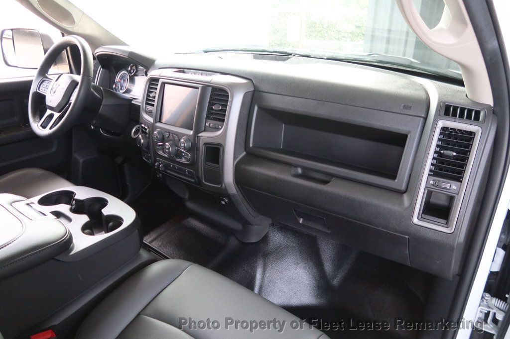 2022 Ram 1500 Classic Ram 1500 4WD Crew Cab ToolBoxes Liftgate - 22993054 - 25