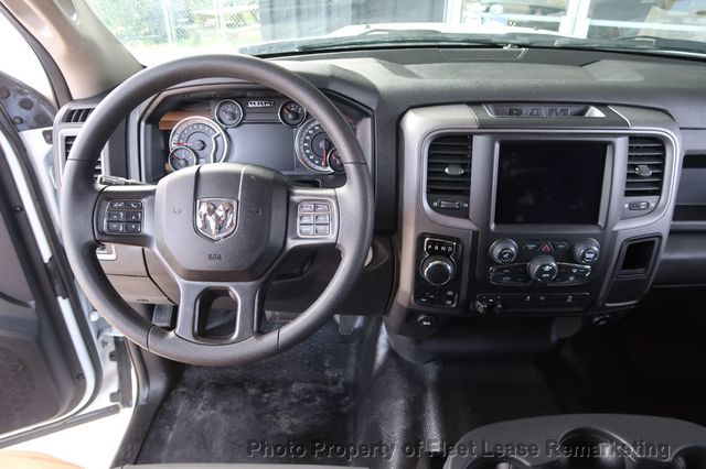 2022 Ram 1500 Classic Ram 1500 4WD Crew Cab ToolBoxes Liftgate - 22993054 - 29