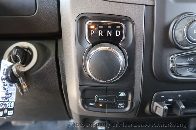 2022 Ram 1500 Classic Ram 1500 4WD Crew Cab ToolBoxes Liftgate - 22993054 - 35