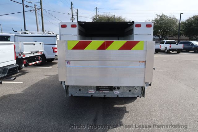 2022 Ram 1500 Classic Ram 1500 4WD Crew Cab ToolBoxes Liftgate - 22993054 - 3