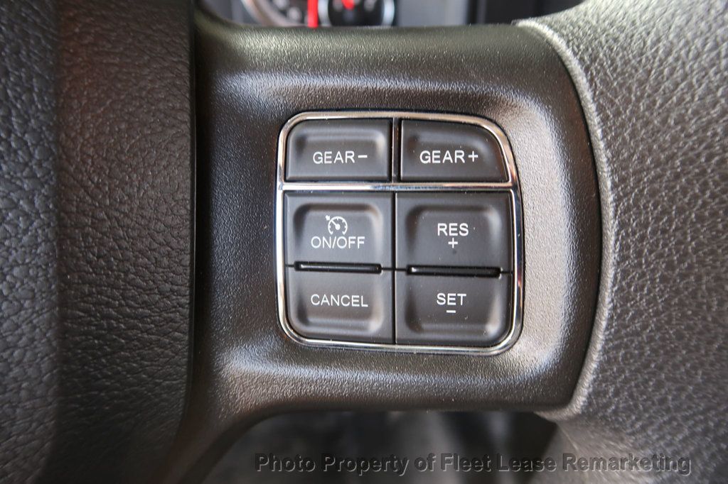 2022 Ram 1500 Classic Ram 1500 4WD Crew Cab ToolBoxes Liftgate - 22993054 - 39