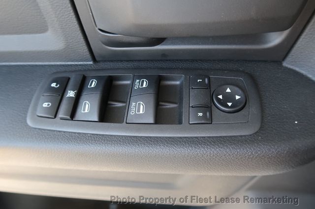 2022 Ram 1500 Classic Ram 1500 4WD Crew Cab ToolBoxes Liftgate - 22993054 - 41