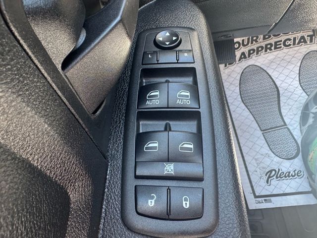 2022 Ram 1500 Classic Tradesman - 23004158 - 16