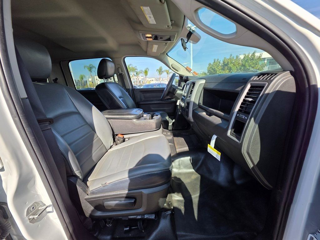 2022 Ram 1500 Classic Tradesman 4x2 Crew Cab 5'7" Box - 22943630 - 9