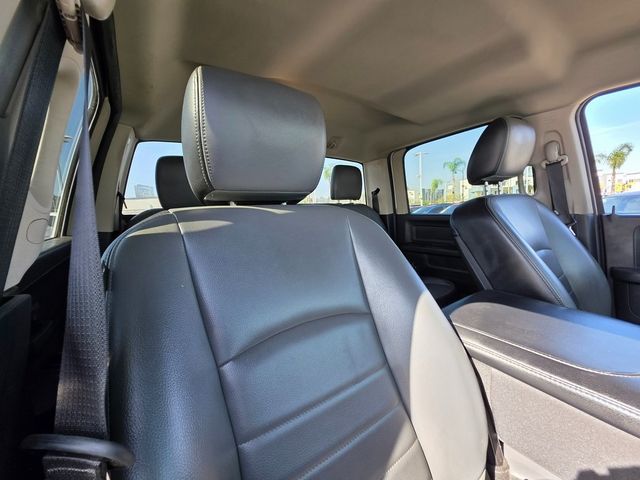 2022 Ram 1500 Classic Tradesman 4x2 Crew Cab 5'7" Box - 22943630 - 10