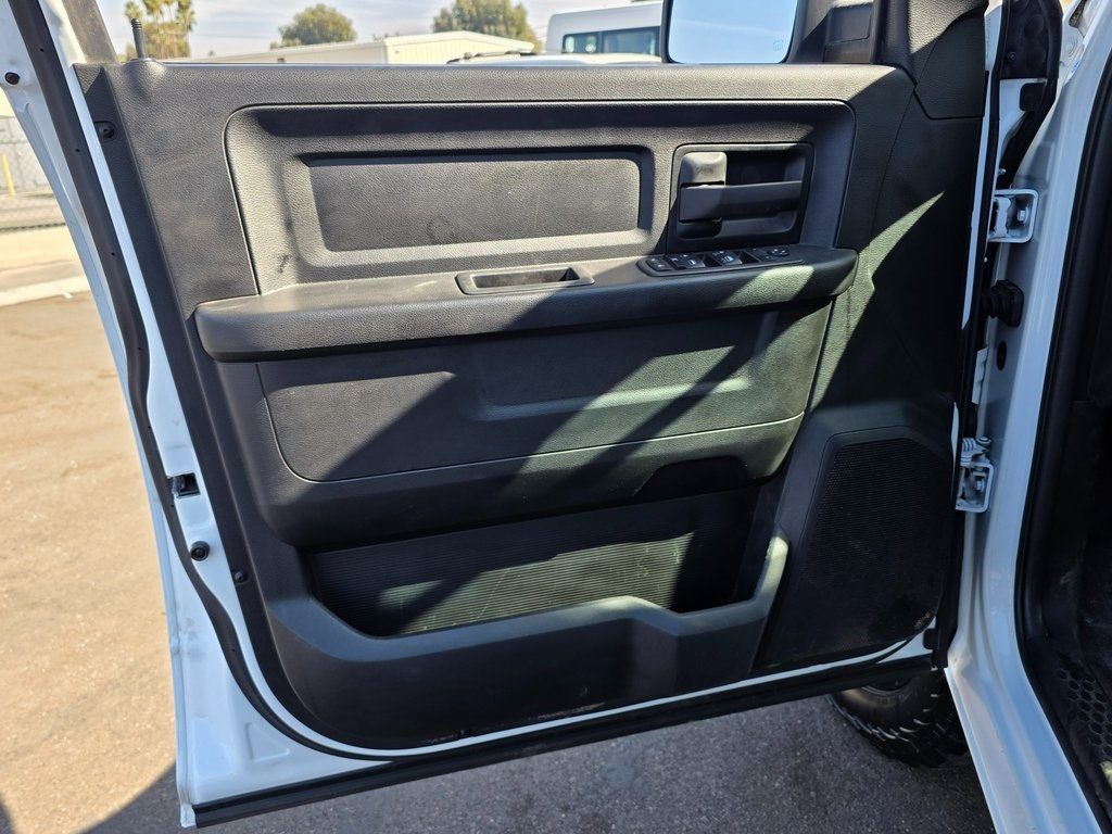 2022 Ram 1500 Classic Tradesman 4x2 Crew Cab 5'7" Box - 22943630 - 22