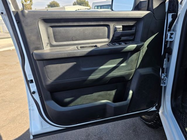 2022 Ram 1500 Classic Tradesman 4x2 Crew Cab 5'7" Box - 22943630 - 22