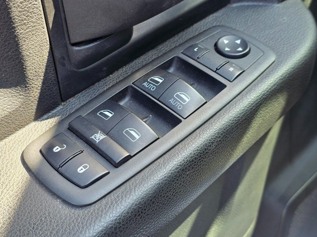 2022 Ram 1500 Classic Tradesman 4x2 Crew Cab 5'7" Box - 22943630 - 23