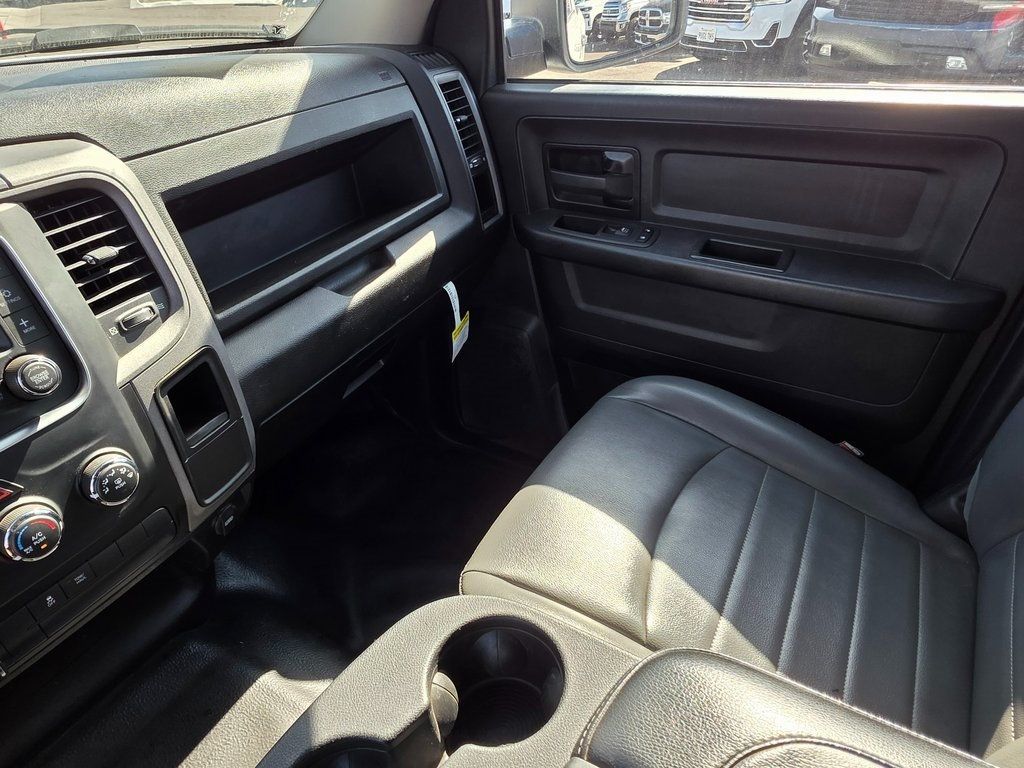 2022 Ram 1500 Classic Tradesman 4x2 Crew Cab 5'7" Box - 22943630 - 35