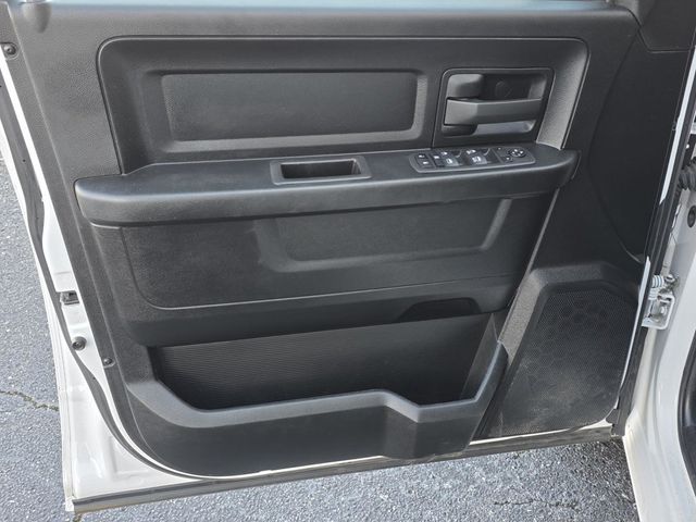 2022 Ram 1500 Classic Tradesman 4x2 Quad Cab 6'4" Box - 22956356 - 22