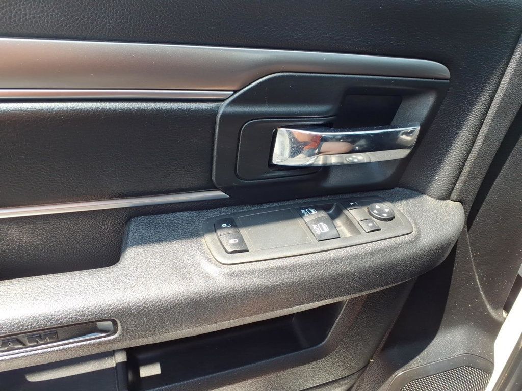 2022 Ram 1500 Classic Tradesman 4x2 Reg Cab 8' Box - 23047234 - 11
