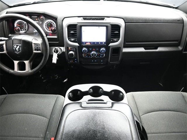 2022 Ram 1500 Classic Warlock 4x4 Crew Cab 5'7" Box - 22961213 - 15