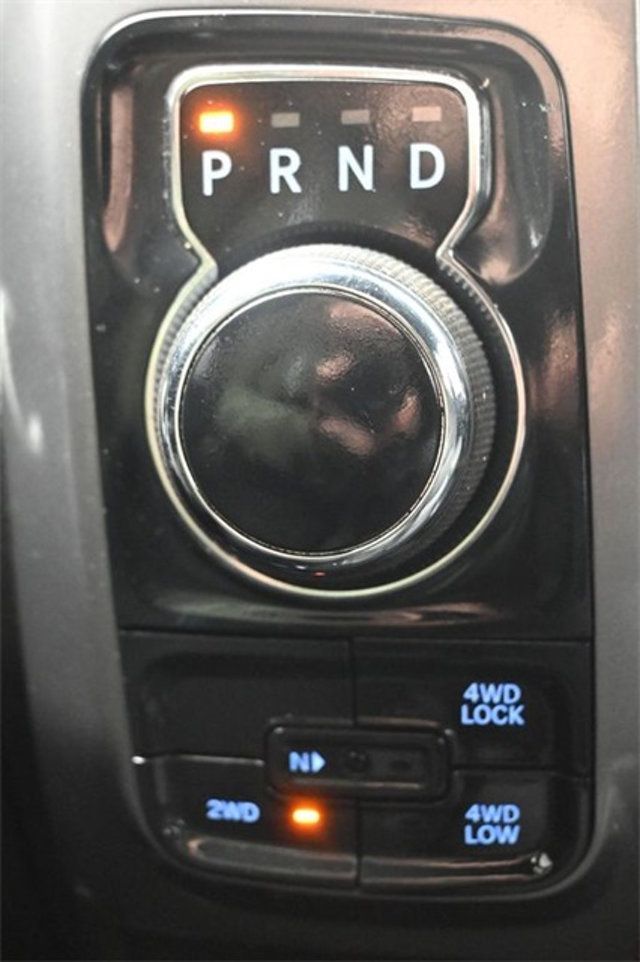 2022 Ram 1500 Classic Warlock 4x4 Crew Cab 5'7" Box - 22961213 - 21