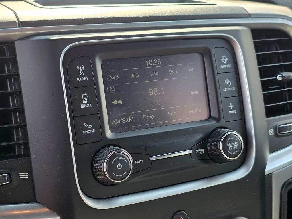 2022 Ram 1500 Classic Warlock 4x4 Quad Cab 6'4" Box - 22914139 - 29