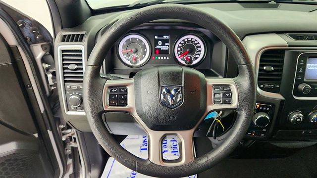 2022 Ram 1500 Classic Warlock 4x4 Quad Cab 6'4'' Box w/ 5.7L V8 HEMI Engine - 23041946 - 12