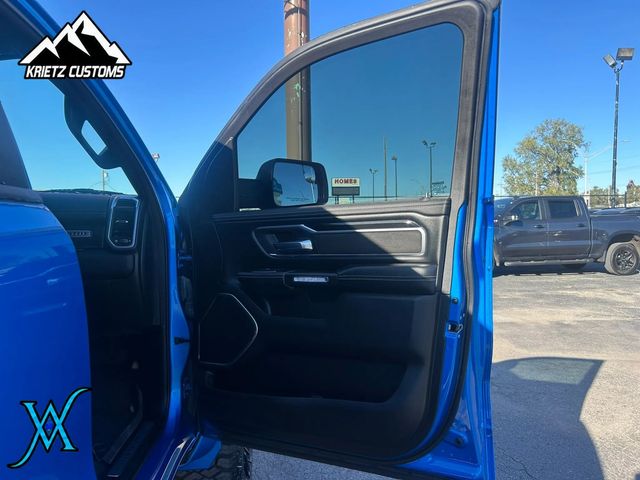 2022 Ram 1500 Crew Cab Laramie Pickup 4D 5 1/2 ft - 23097334 - 23