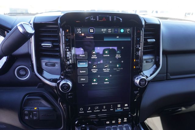 2022 Ram 2500 BIG HORN - 23027729 - 38