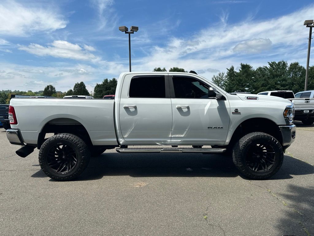 2022 Ram 2500 Big Horn 4x4 Crew Cab 6'4" Box - 23070098 - 24