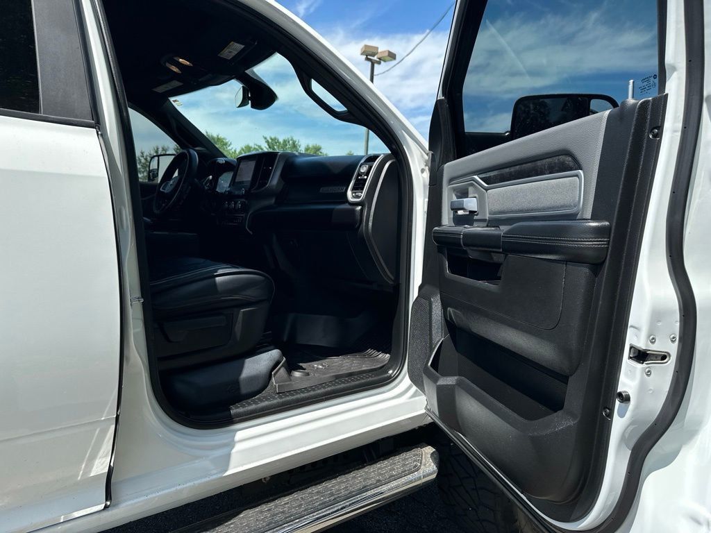 2022 Ram 2500 Big Horn 4x4 Crew Cab 6'4" Box - 23070098 - 47