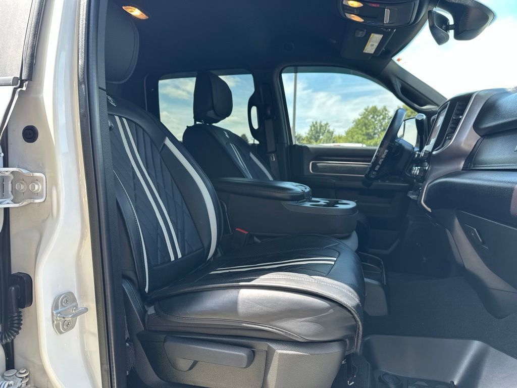 2022 Ram 2500 Big Horn 4x4 Crew Cab 6'4" Box - 23070098 - 48