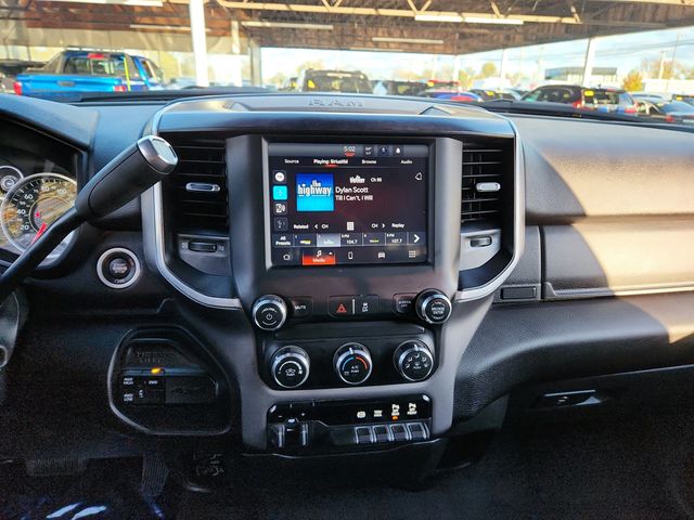 2022 Ram 2500 Big Horn 4x4 Crew Cab 6'4'' Box w/ 6.7L Turbo Diesel & Level A - 22934305 - 16