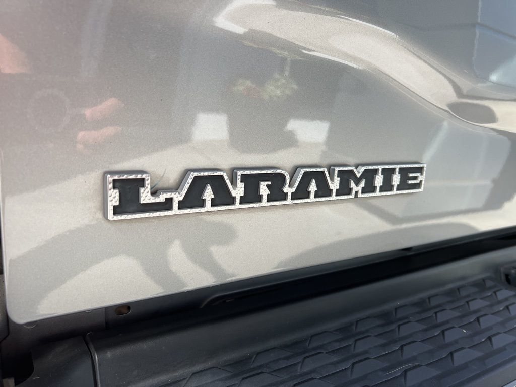 2022 Ram 2500 Laramie 4x4 Crew Cab 6'4" Box - 22638729 - 10