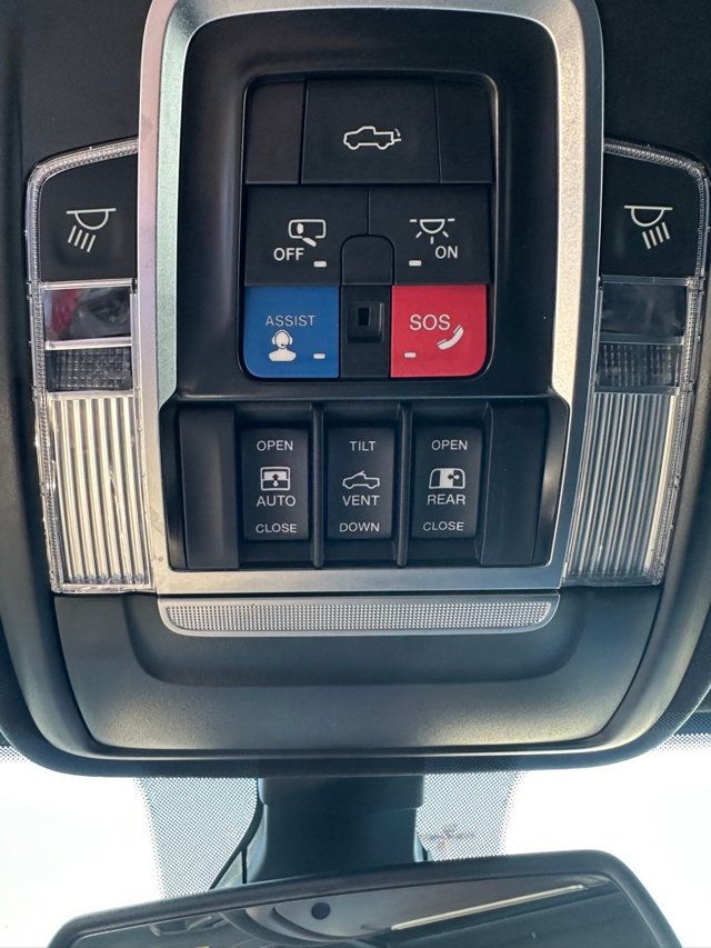 2022 Ram 2500 Laramie 4x4 Crew Cab 6'4" Box - 22986122 - 23