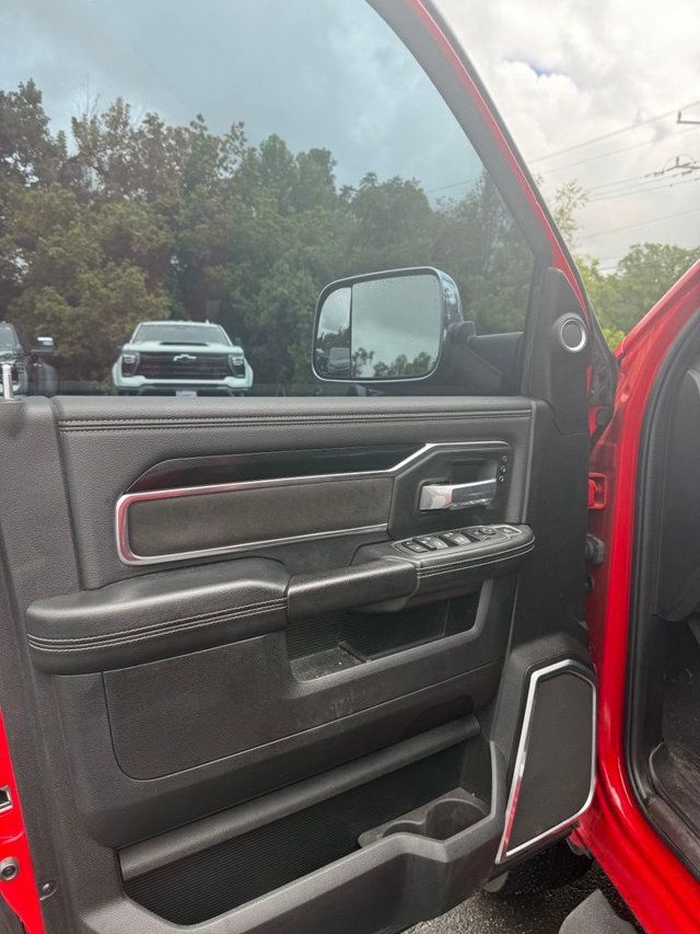 2022 Ram 2500 Laramie 4x4 Crew Cab 6'4" Box - 23063039 - 9