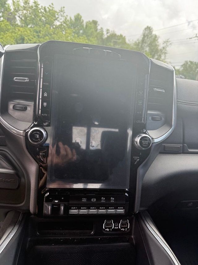2022 Ram 2500 Laramie 4x4 Crew Cab 6'4" Box - 23063039 - 4