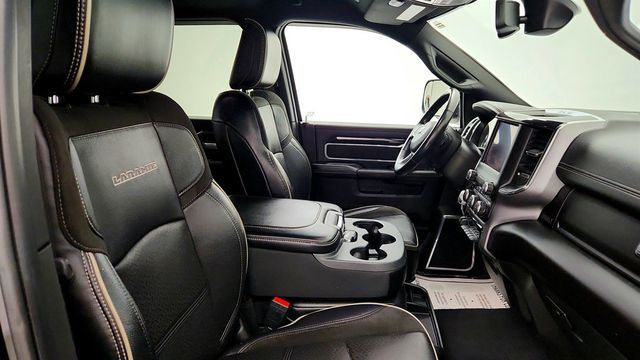 2022 Ram 2500 Laramie 4x4 Crew Cab 6'4'' Box Night Edition w/ Level A Pkg - 23082208 - 23