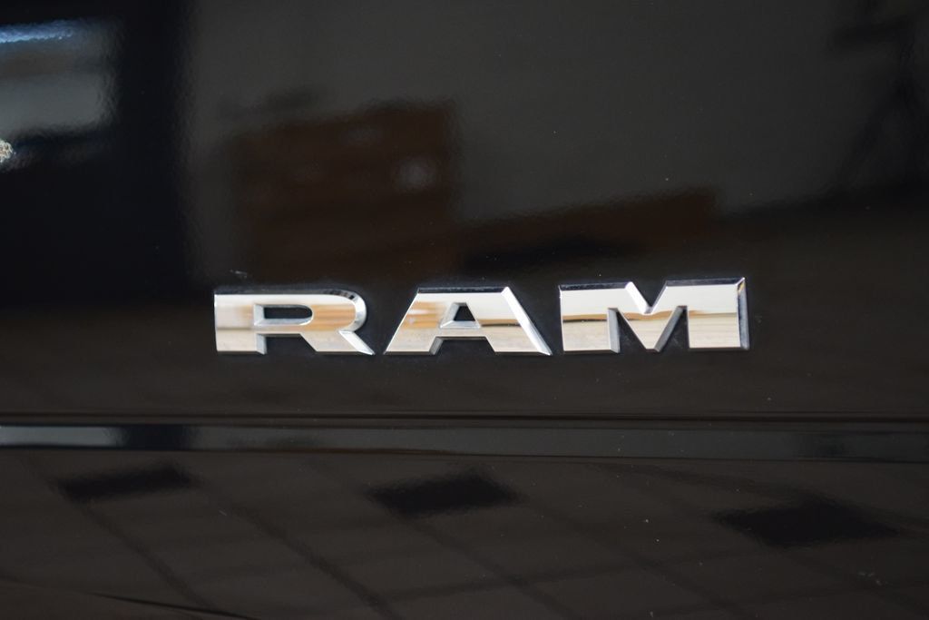 2022 Ram 2500 Laramie 4x4 Crew Cab 8' Box - 22989283 - 20