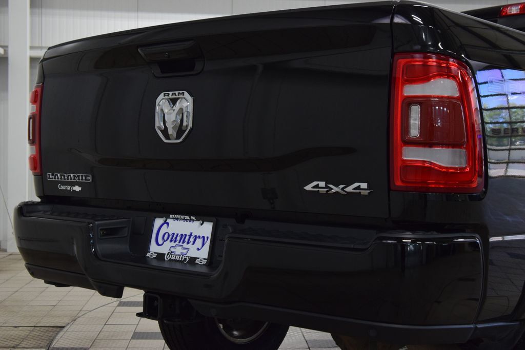2022 Ram 2500 Laramie 4x4 Crew Cab 8' Box - 22989283 - 25