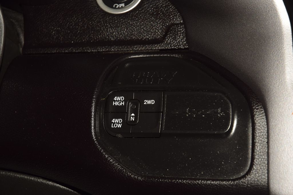 2022 Ram 2500 Laramie 4x4 Crew Cab 8' Box - 22989283 - 40