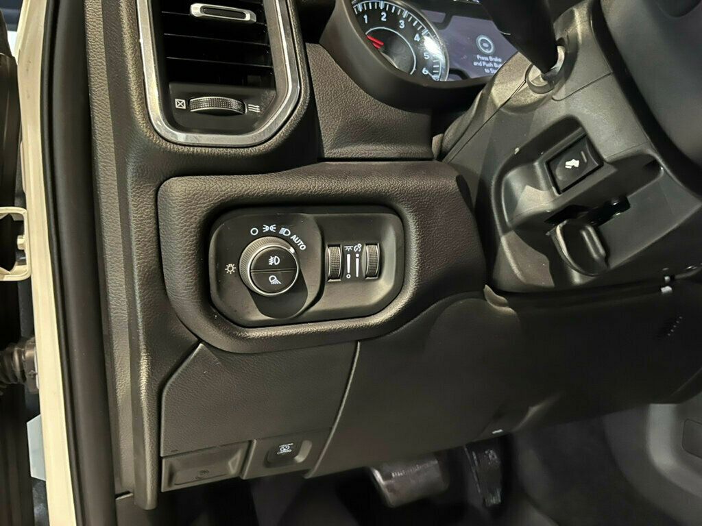 2022 Ram 2500 Laramie/LevelB EquipmentGroup/Htd&CldSeats/ChromeAppearancePkg - 22635829 - 12