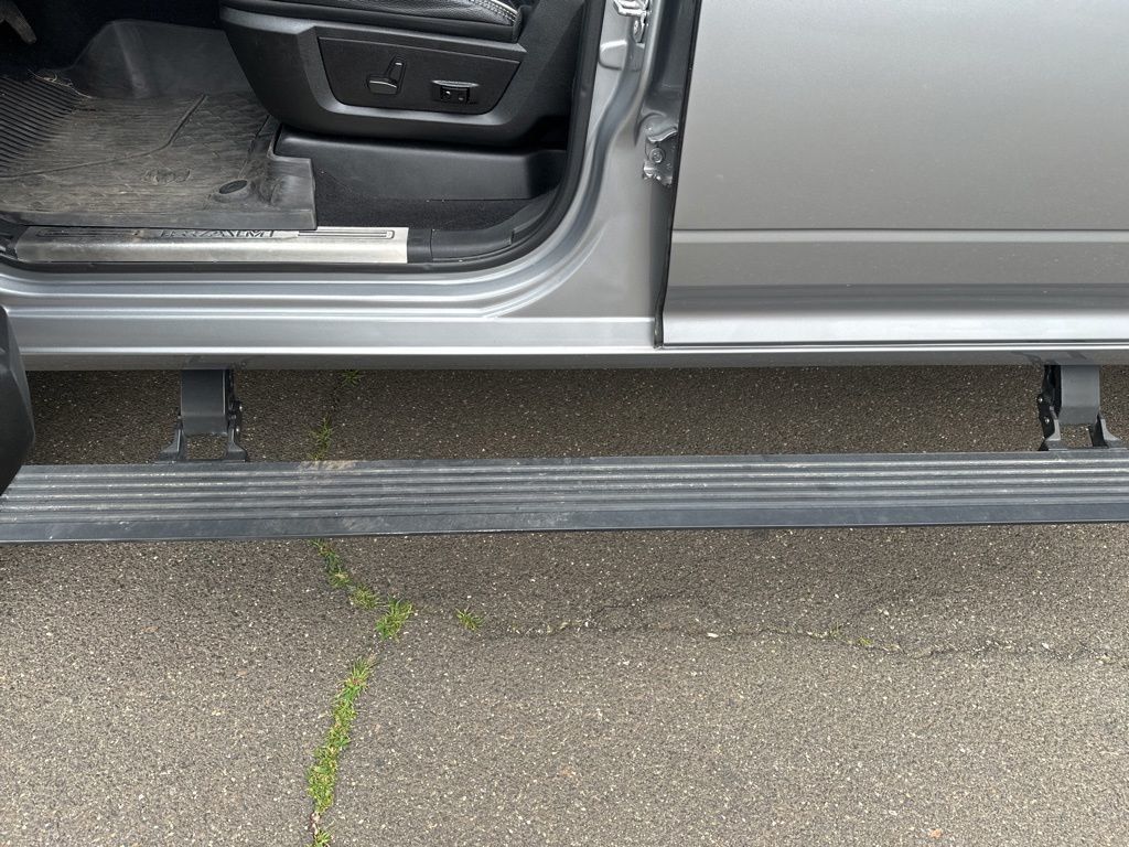 2022 Ram 2500 Limited 4x4 Crew Cab 6'4" Box - 23027014 - 24