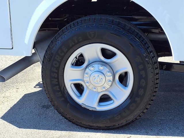 2022 Ram 2500 Tradesman 4x2 Crew Cab 8' Box - 23029531 - 34