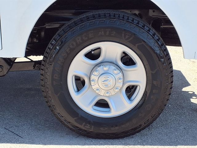 2022 Ram 2500 Tradesman 4x2 Crew Cab 8' Box - 23029531 - 36