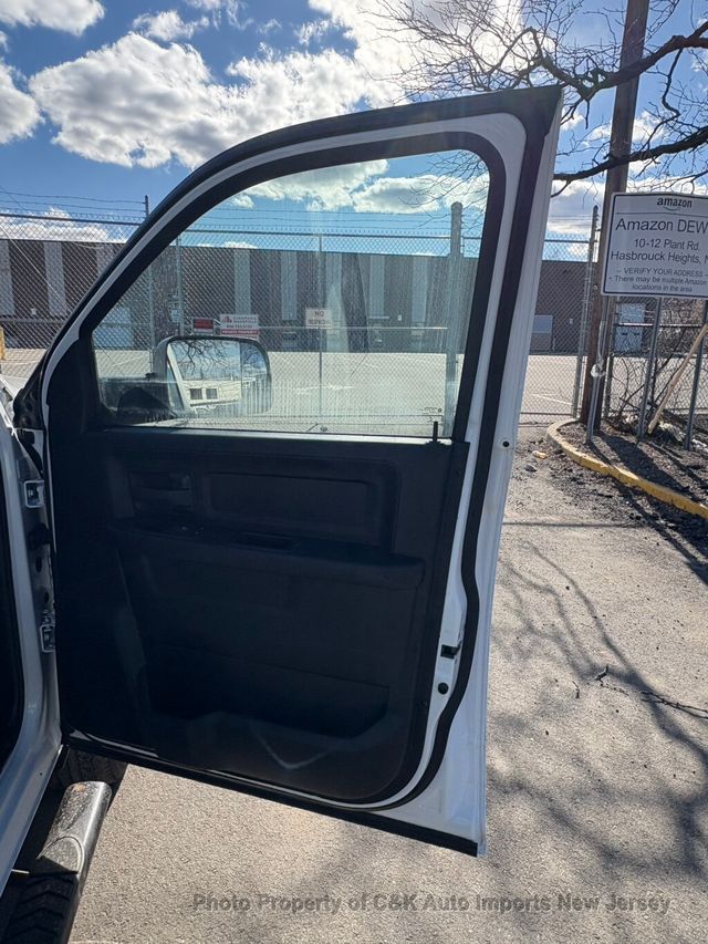 2022 Ram 2500 Tradesman 4x4 Crew Cab 6'4" Box - 22999141 - 19