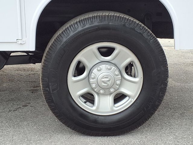 2022 Ram 2500 Tradesman 4x4 Crew Cab 8' Box - 23036702 - 35