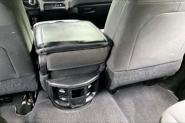 2022 Ram 2500 Tradesman 4x4 Crew Cab 8' Box - 23023556 - 36