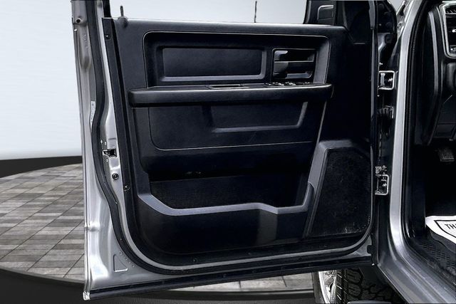 2022 Ram 2500 Tradesman 4x4 Crew Cab 8' Box - 23023556 - 8
