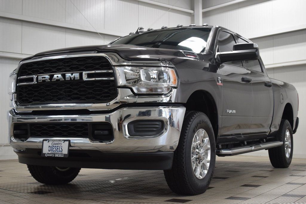 2022 Ram 2500 Tradesman photo 3
